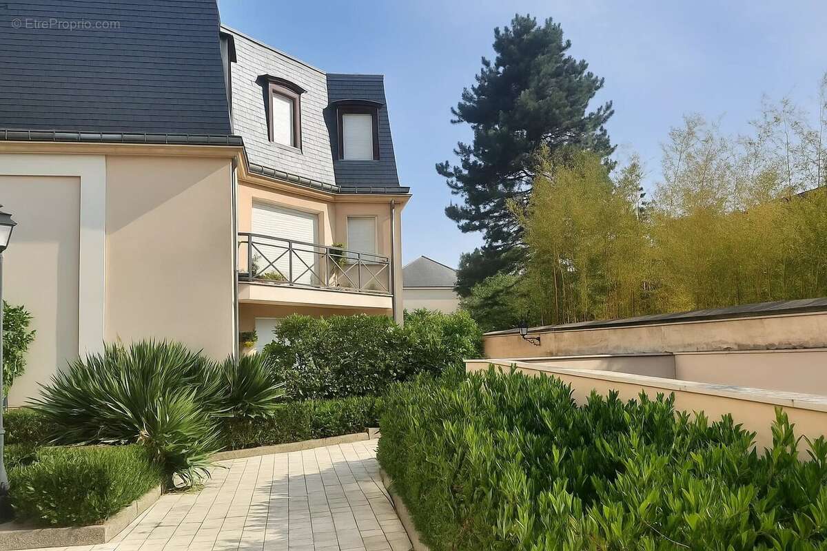 Appartement à CROISSY-SUR-SEINE