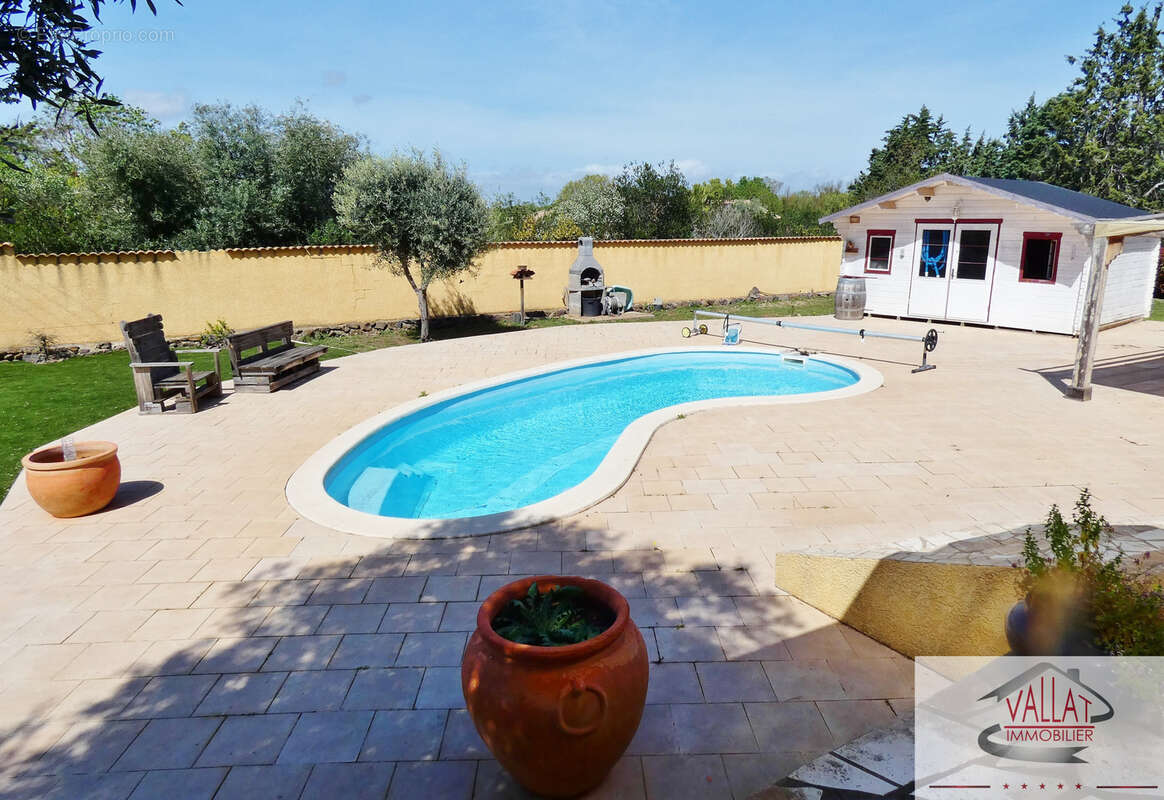 Villa plain-pied avec piscine dans environnement campagne à vendre à Agde ! - photo 18