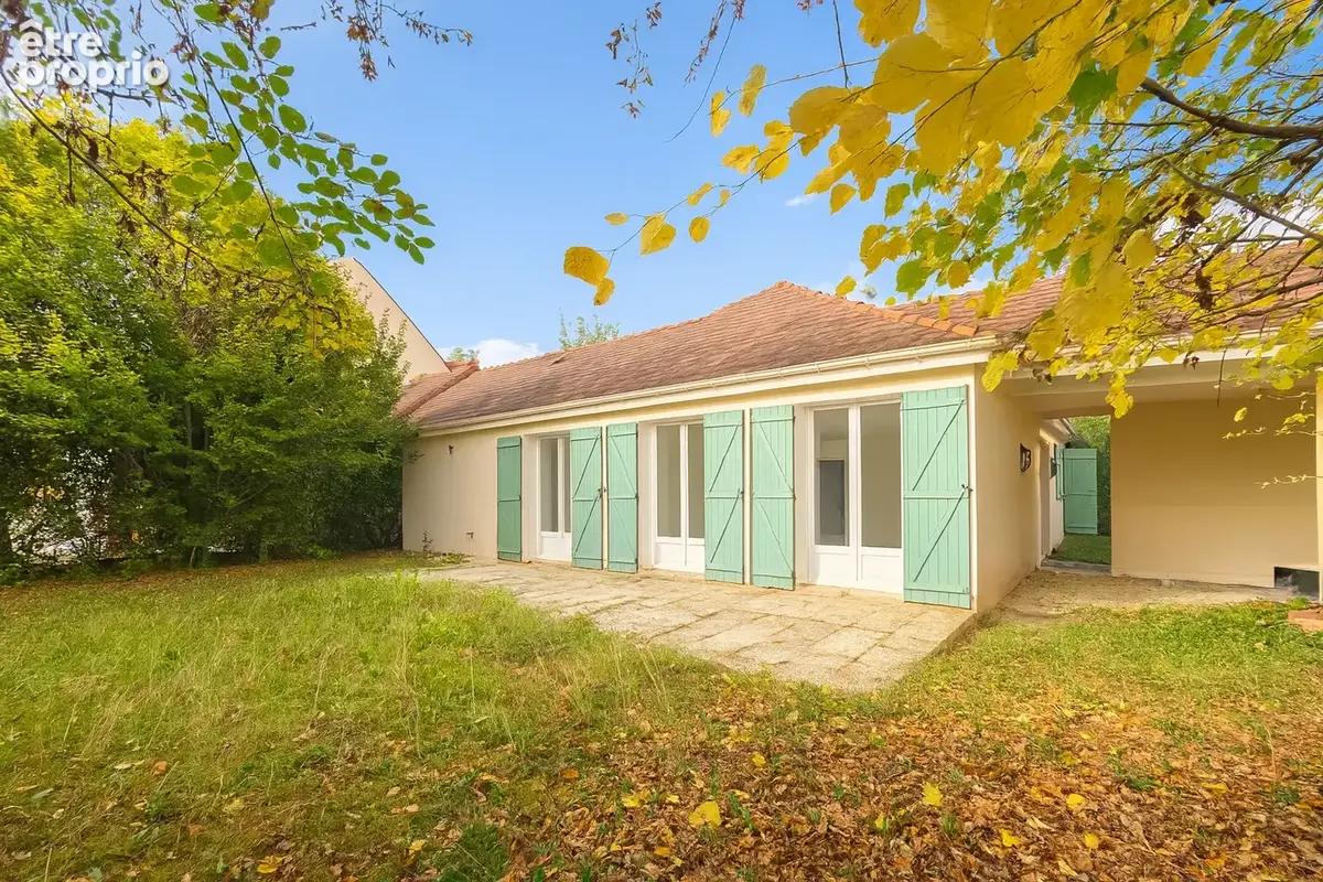 Savigny-le-Temple Bourg   Plain-pied 104 m2   Séjour 36 m2 sud   Jardin & garage   Potentiel - photo 4