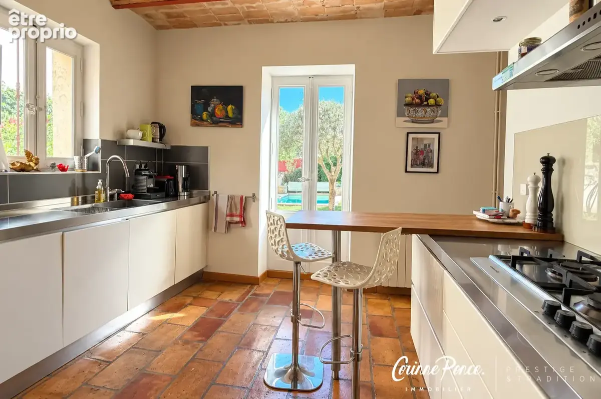 Maison vigneronne du XIXᵉ siècle de 283m2 avec piscine à Générac C.PONCE IMMOBILIER - photo 8