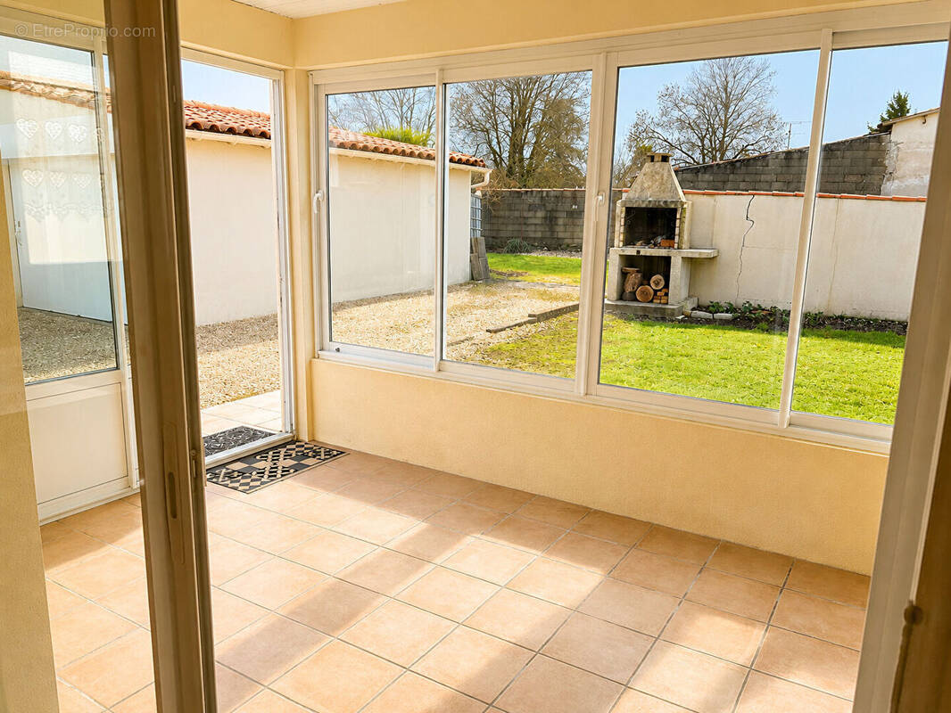 Maison à CHERAC