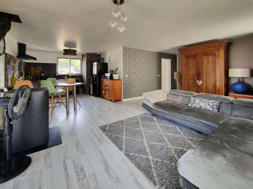 Maison à AYGUEMORTE-LES-GRAVES