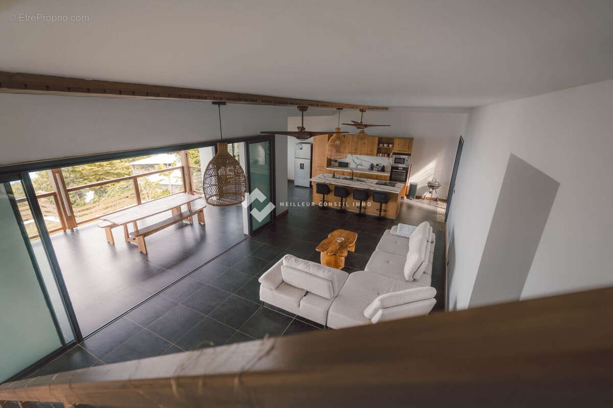 Maison 127 m² à Saint-Leu  - photo 3