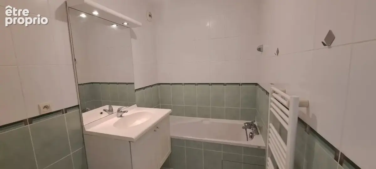 SEYSSINS Golf - Appartement T4 de 79 m2 avec possibilité de garage - photo 7
