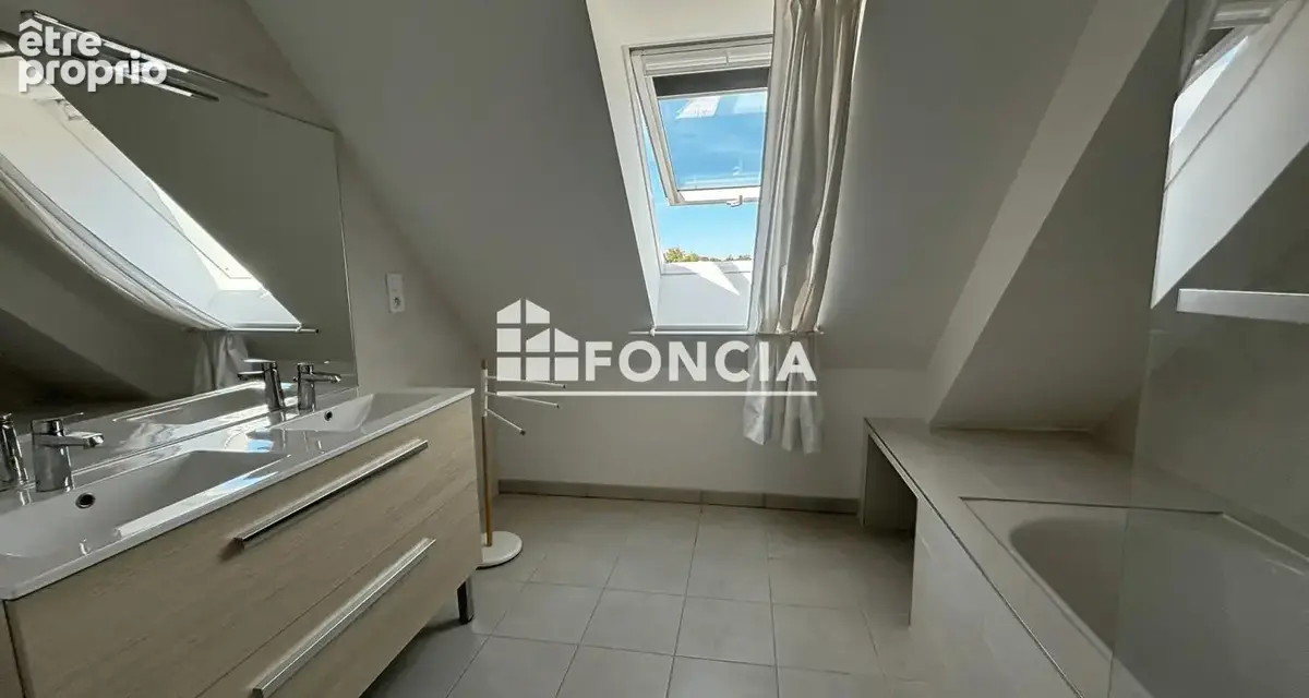 Concarneau - Appartement T4 - Dernier Etage - Ascenseur - Vue Mer - Terrasses - 3 places de parking privatives - photo 12