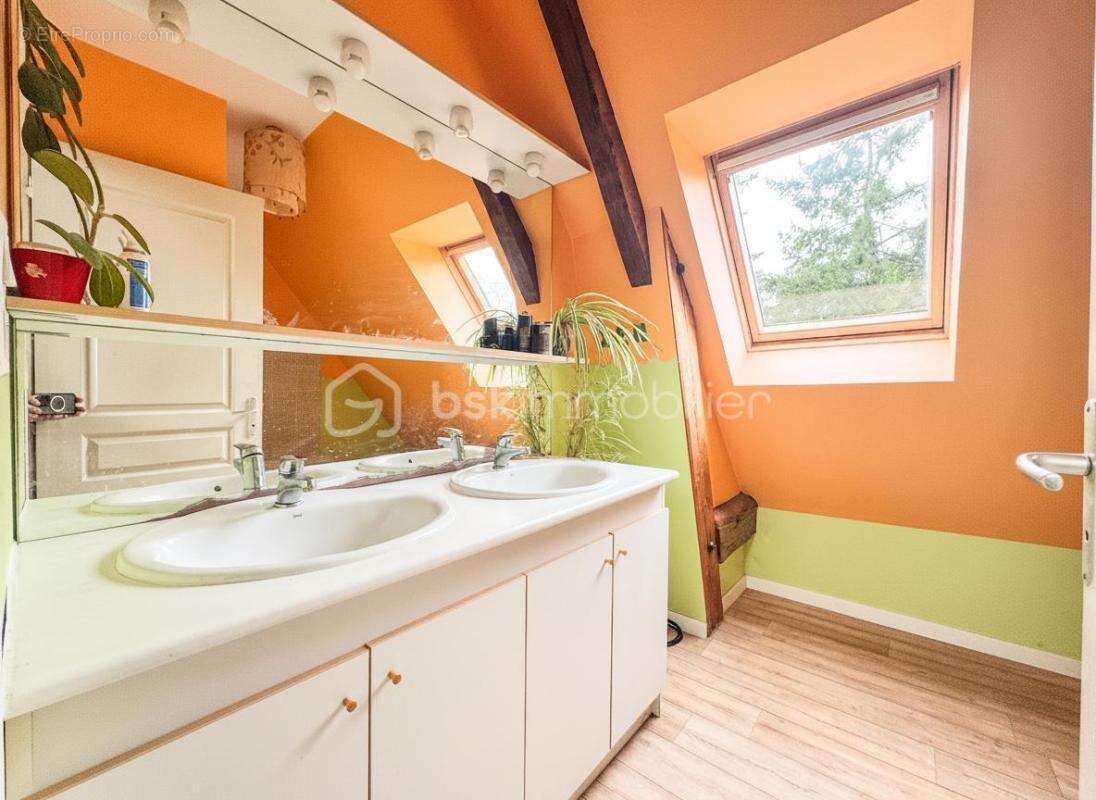 Maison à PIRE-SUR-SEICHE