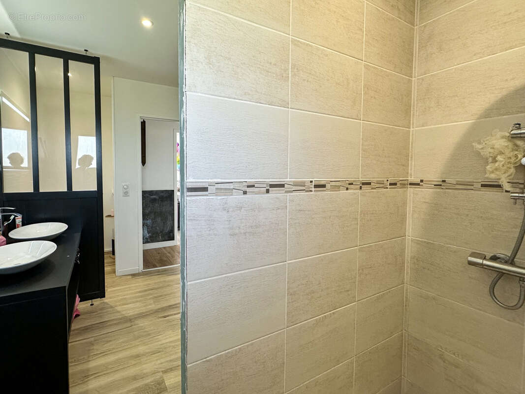 Maison à PONT-L'ABBE-D'ARNOULT