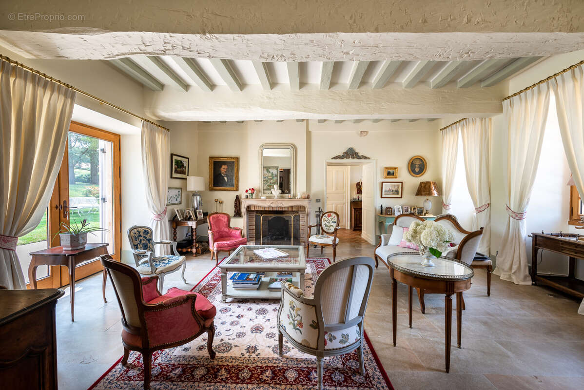 Maison à CORMATIN