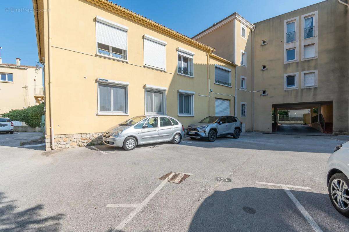 Appartement à SIX-FOURS-LES-PLAGES