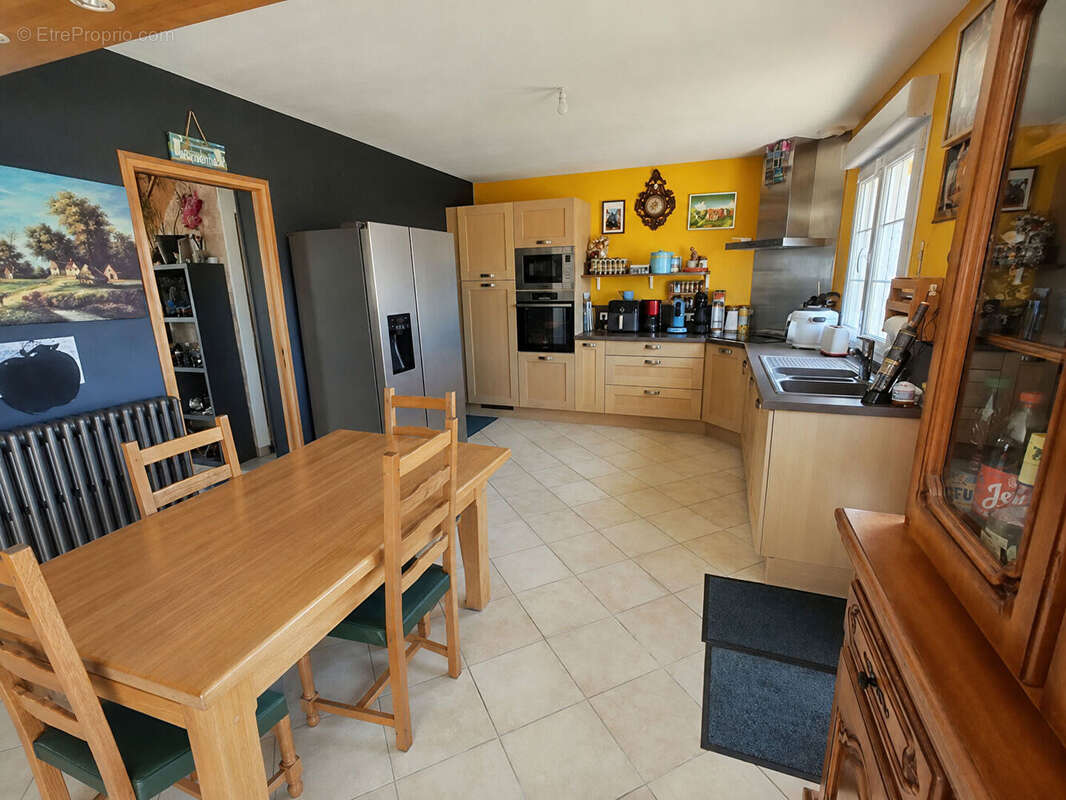 Pavillon individuel 4 chambres sous sol complet - photo 4