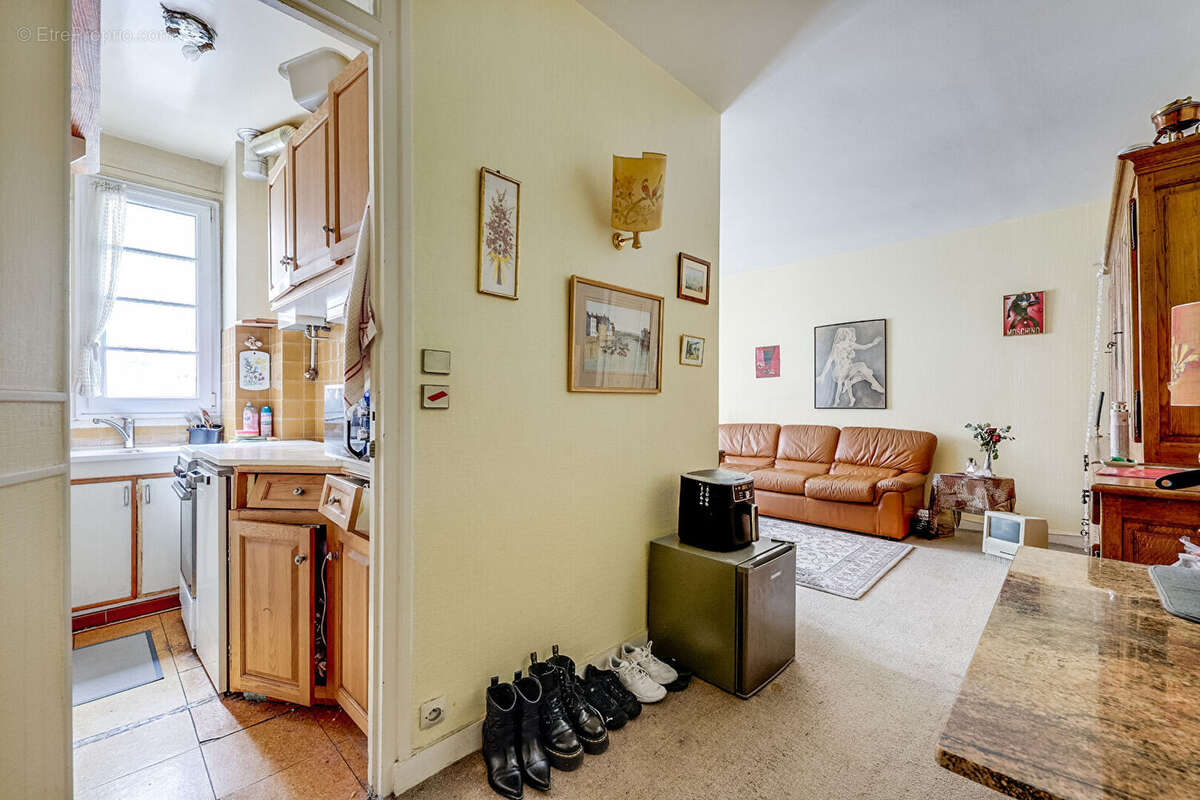 Appartement à PARIS-14E