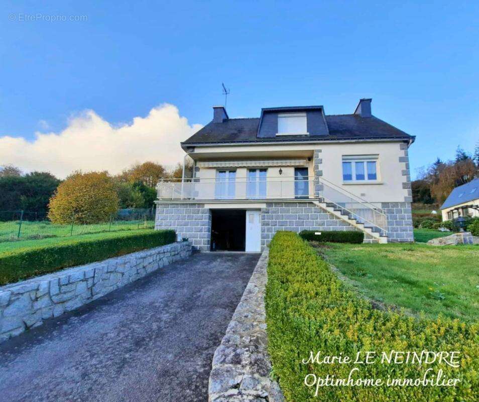 Maison à CAUREL