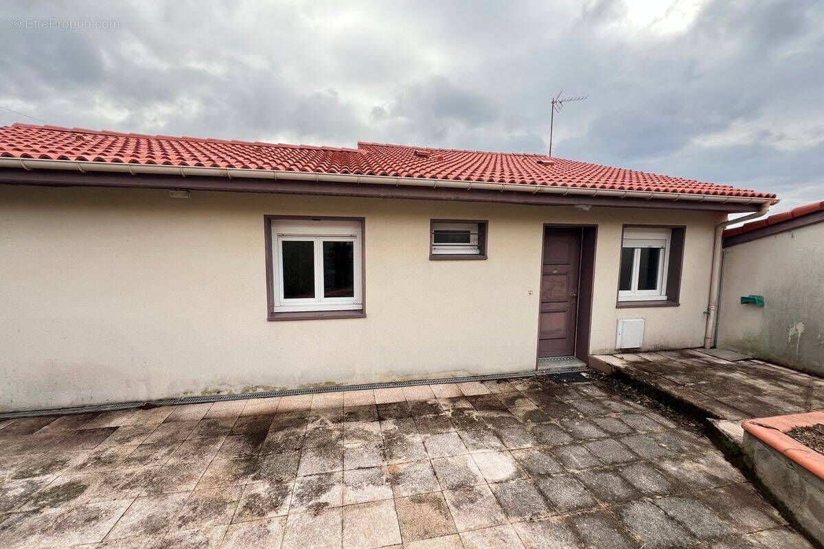 Appartement à CONDRIEU