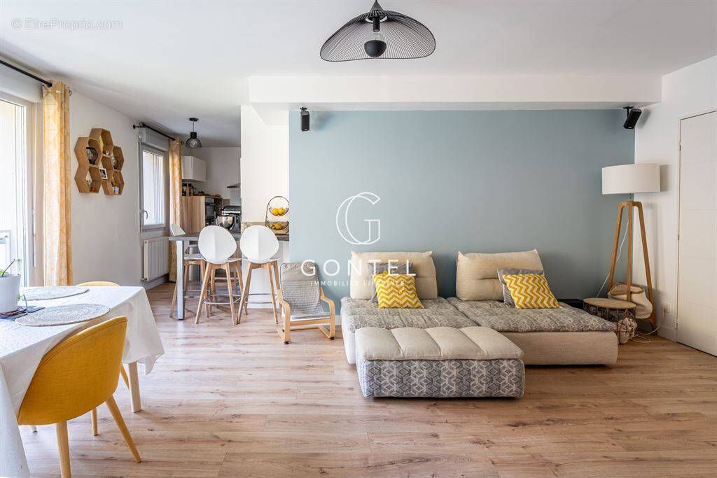 Appartement à SAINT-CYR-AU-MONT-D'OR