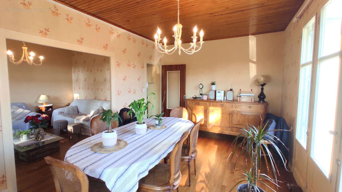 Maison à MARIGNY-BRIZAY