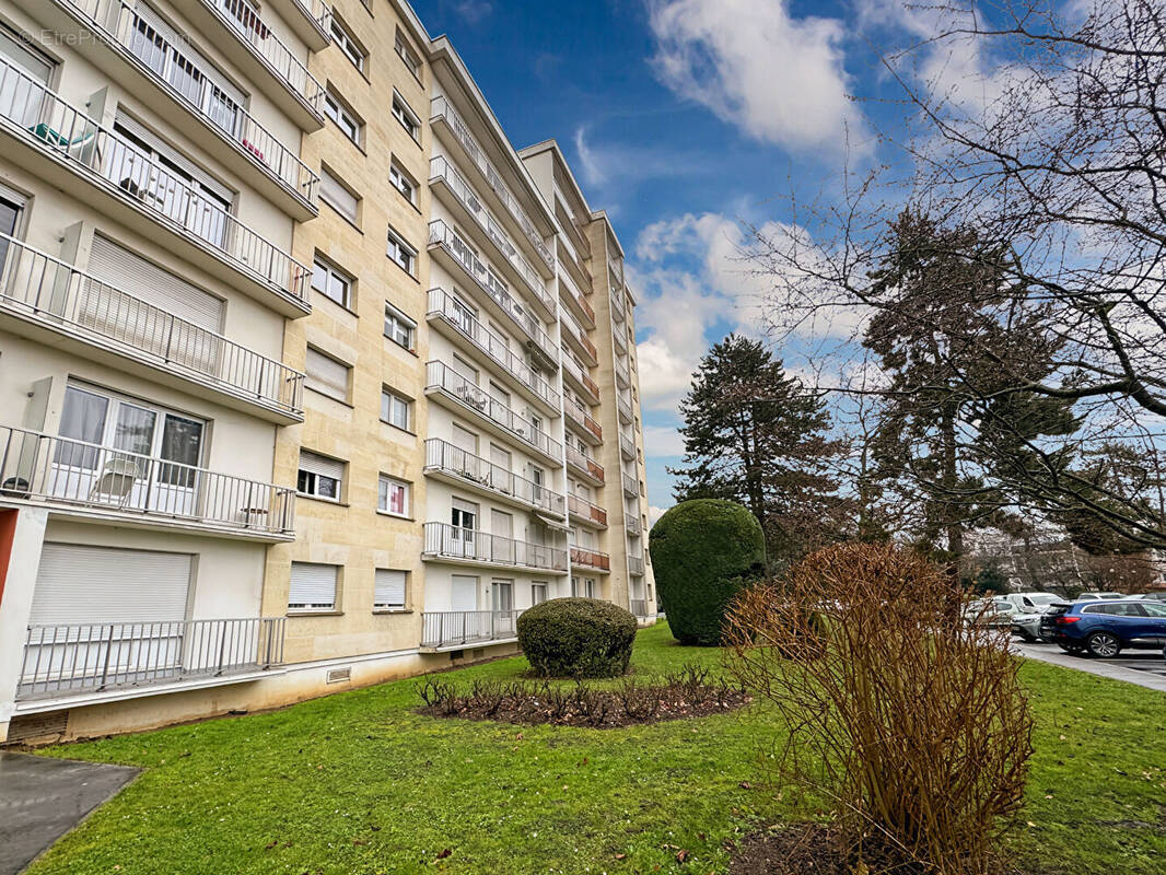Appartement à ROSNY-SOUS-BOIS