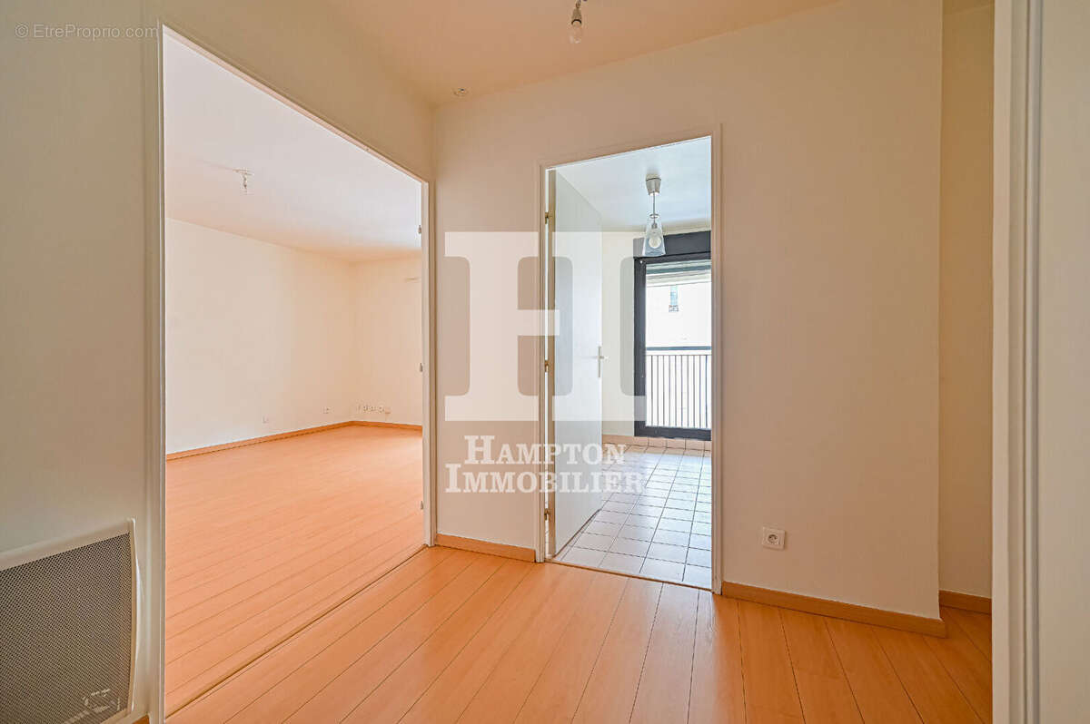 Appartement à PARIS-19E