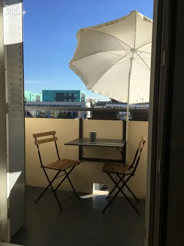 LYON 3ème T3 62m2 -Dernier étage- Vue dégagée - photo 7