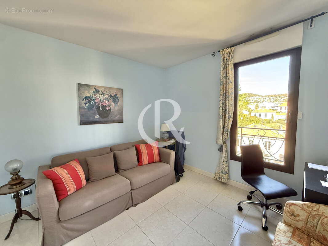 Appartement à HYERES