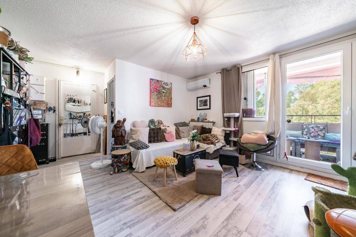 Appartement à FREJUS