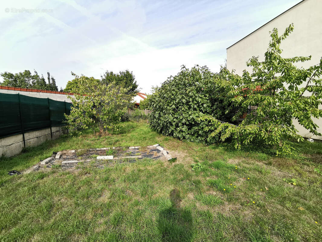 Maison à VIGNEUX-SUR-SEINE
