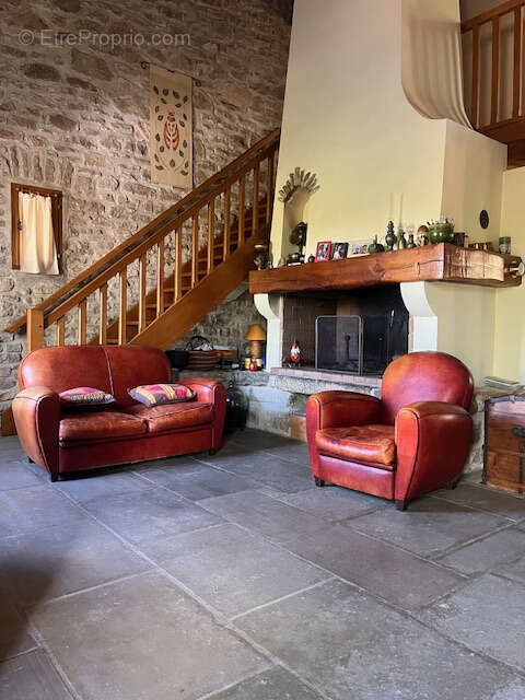 Maison à FERRIERES-LES-VERRERIES