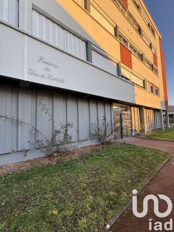 Photo 3 - Appartement à FLEURY-LES-AUBRAIS