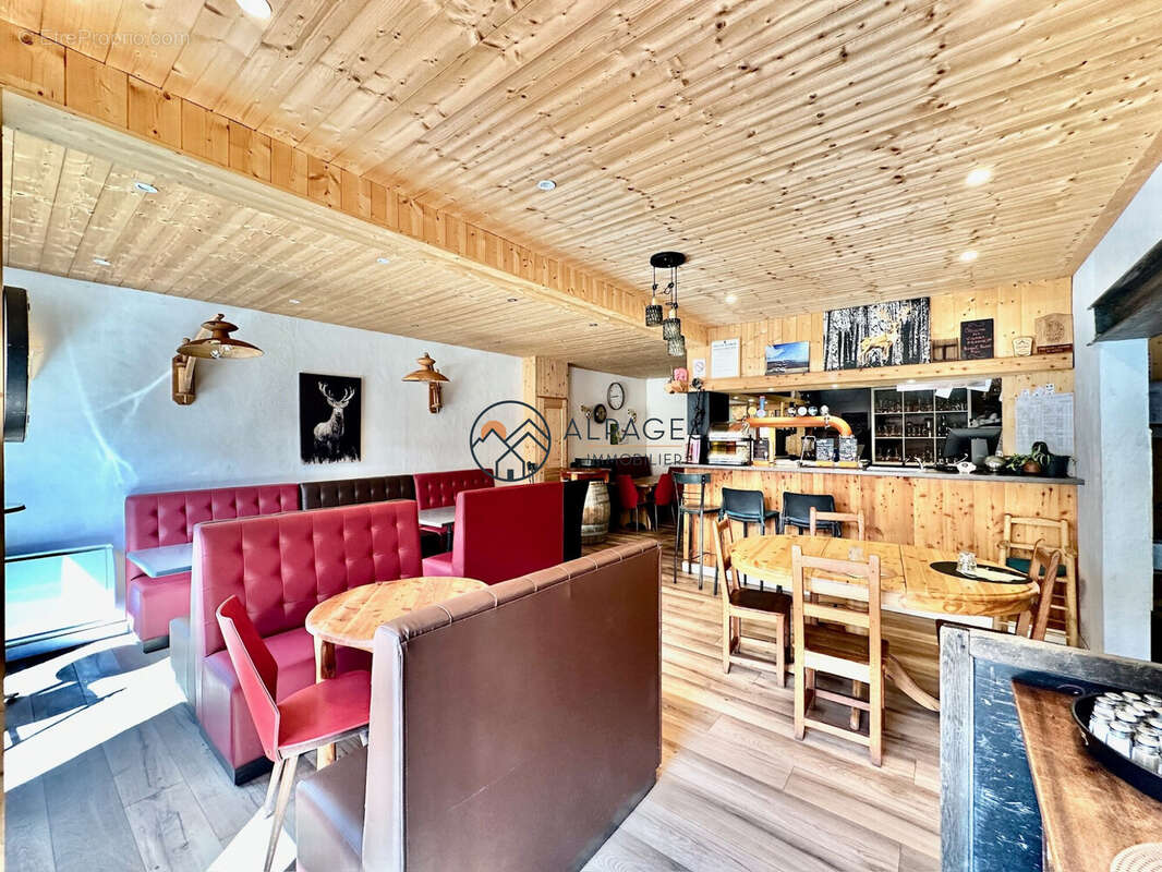 Appartement à AIGUILLES