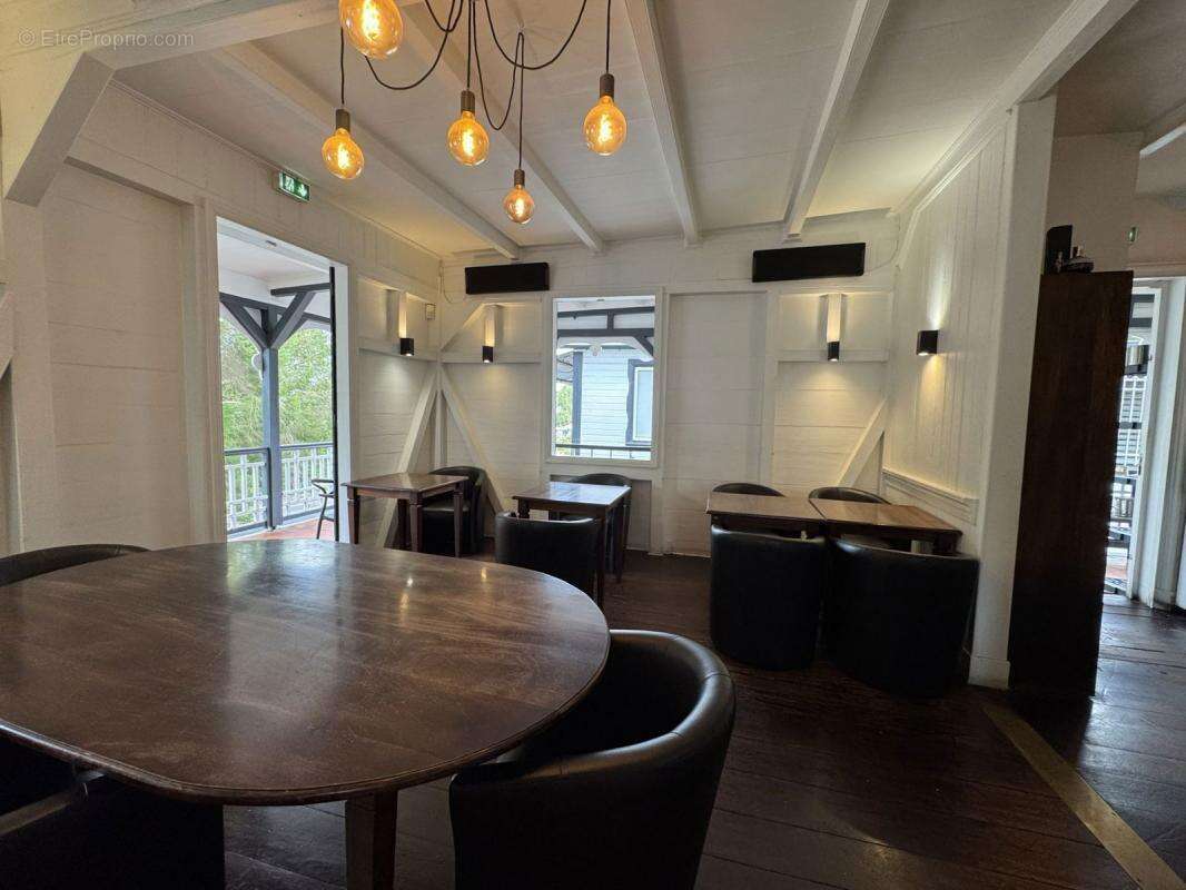 Commerce à FORT-DE-FRANCE