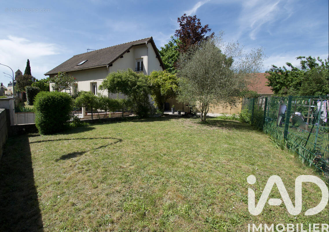 Photo 1 - Maison à SAINT-GERMAIN-LES-ARPAJON