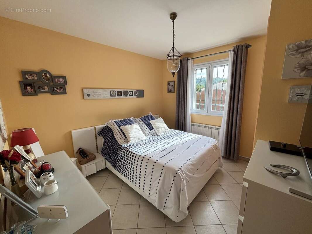 Maison à FIGANIERES