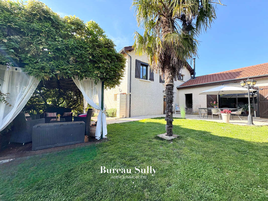 Maison à VILLARS-LES-DOMBES