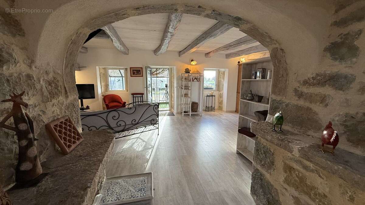 Belle rénovation d'une authentique ferme quercynoise - photo 10