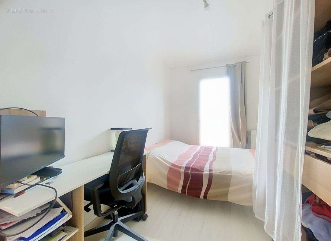 Appartement à SAINT-GENIS-LAVAL