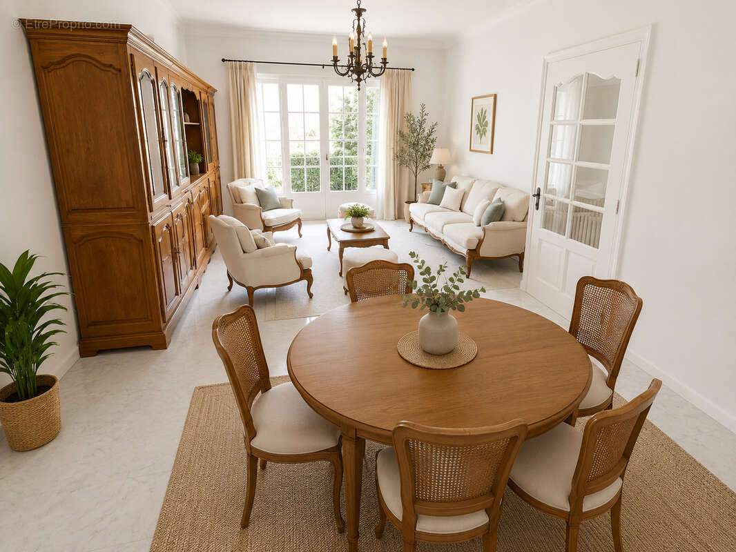 Maison à HYERES