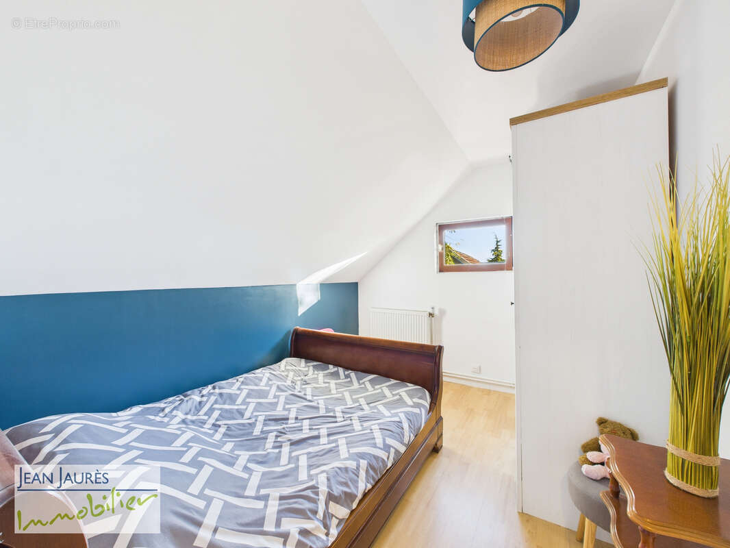 Maison à SAINTE-SAVINE