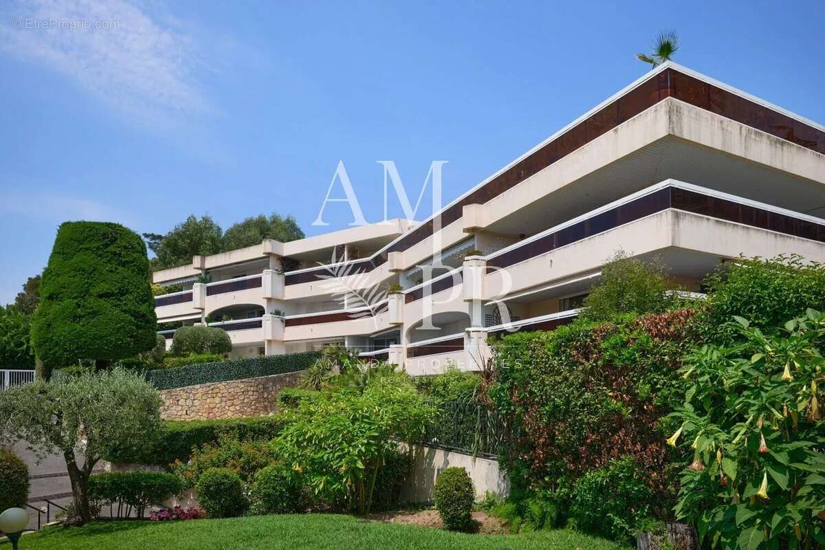 Cannes Basse Californie - Appartement 5 pièces 130m2 - Vue mer - photo 31