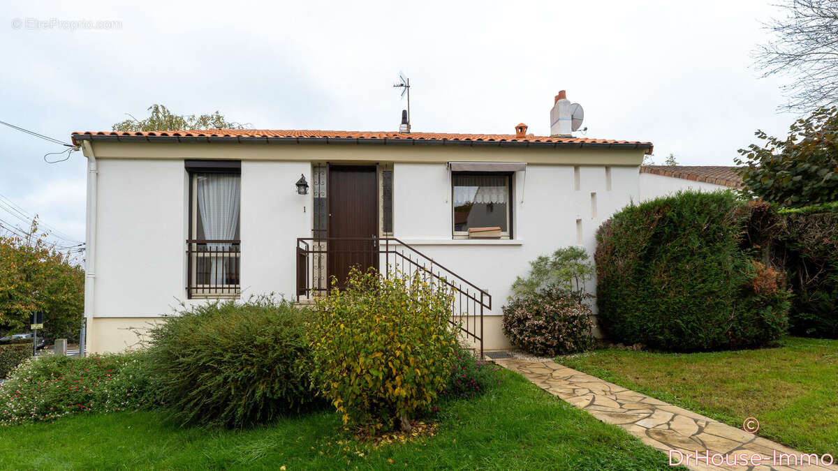 Maison à SAINT-BENOIT