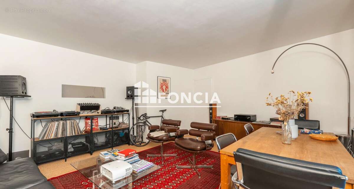 Appartement à PARIS-12E