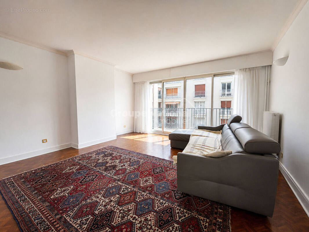 Appartement à VERSAILLES