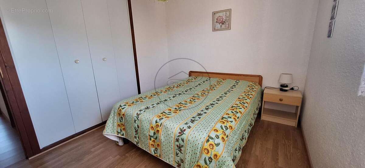 Maison à SAINT-SAUVEUR-DE-CRUZIERES