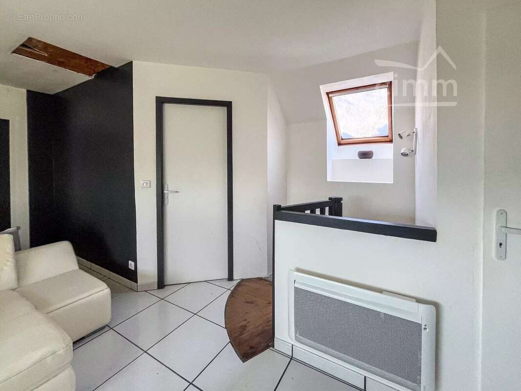 Maison à LA TERRASSE