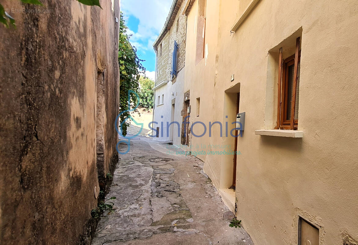 Appartement à SAINT-QUENTIN-LA-POTERIE