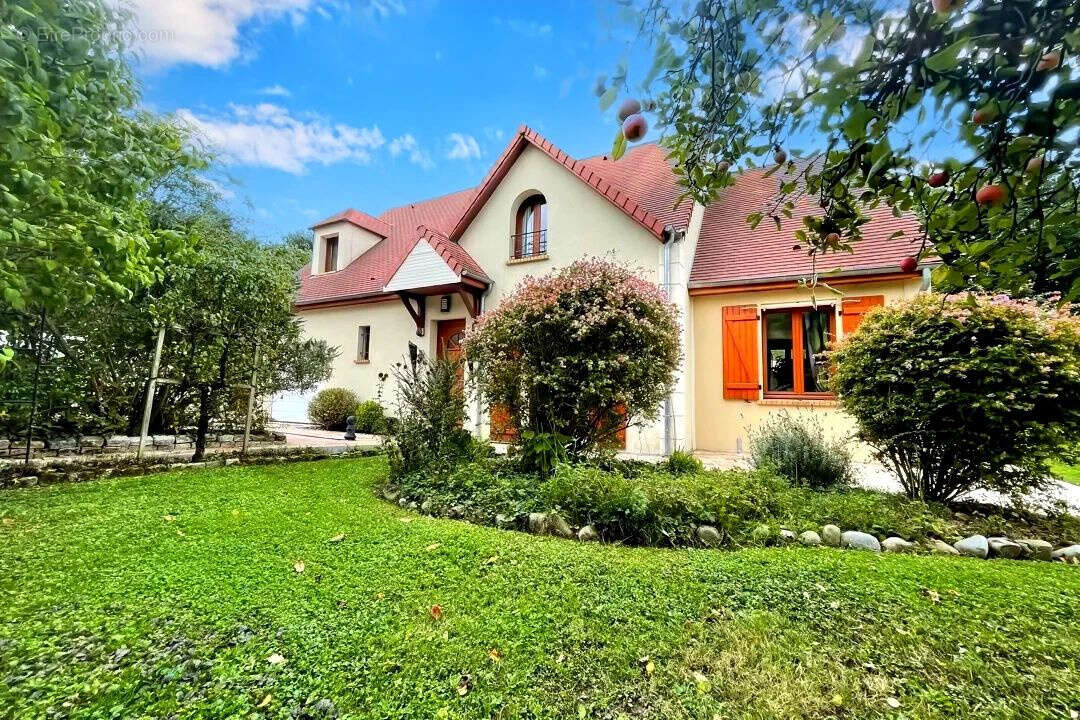 Maison à VILLIERS-SUR-MORIN