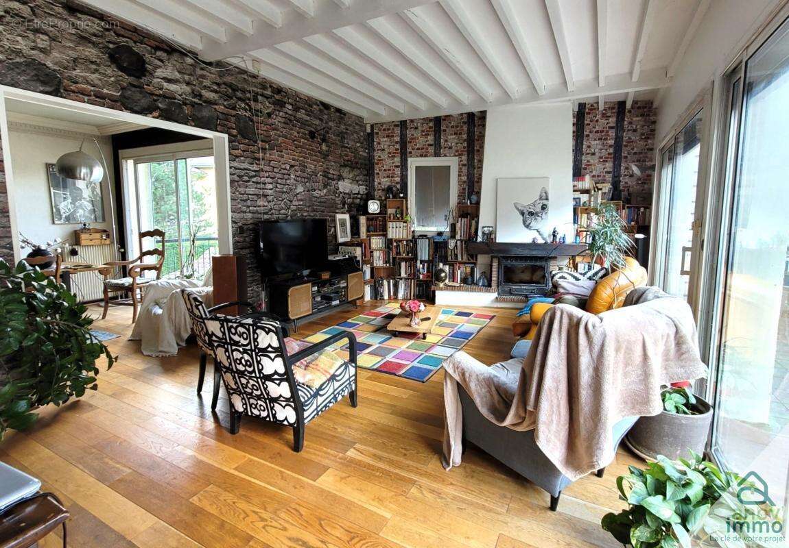 Commerce à SASSENAGE