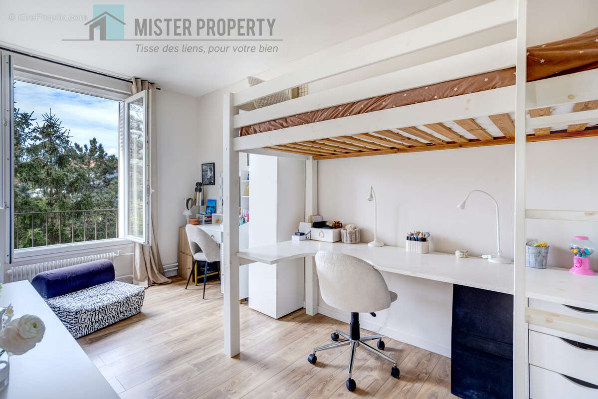 Appartement à RUEIL-MALMAISON