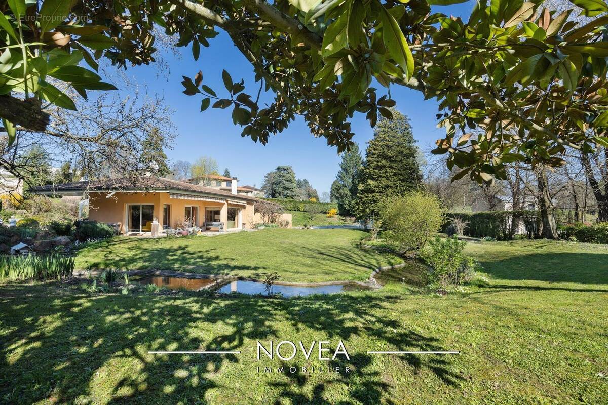 Maison à SAINT-CYR-AU-MONT-D'OR