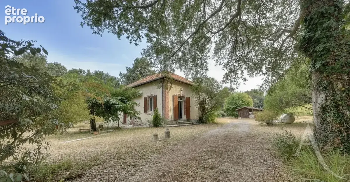 SOUSTONS-PLAGE -Maison de maître rénovée de 176 m² avec grange de 120 m² sur un airial - photo 14