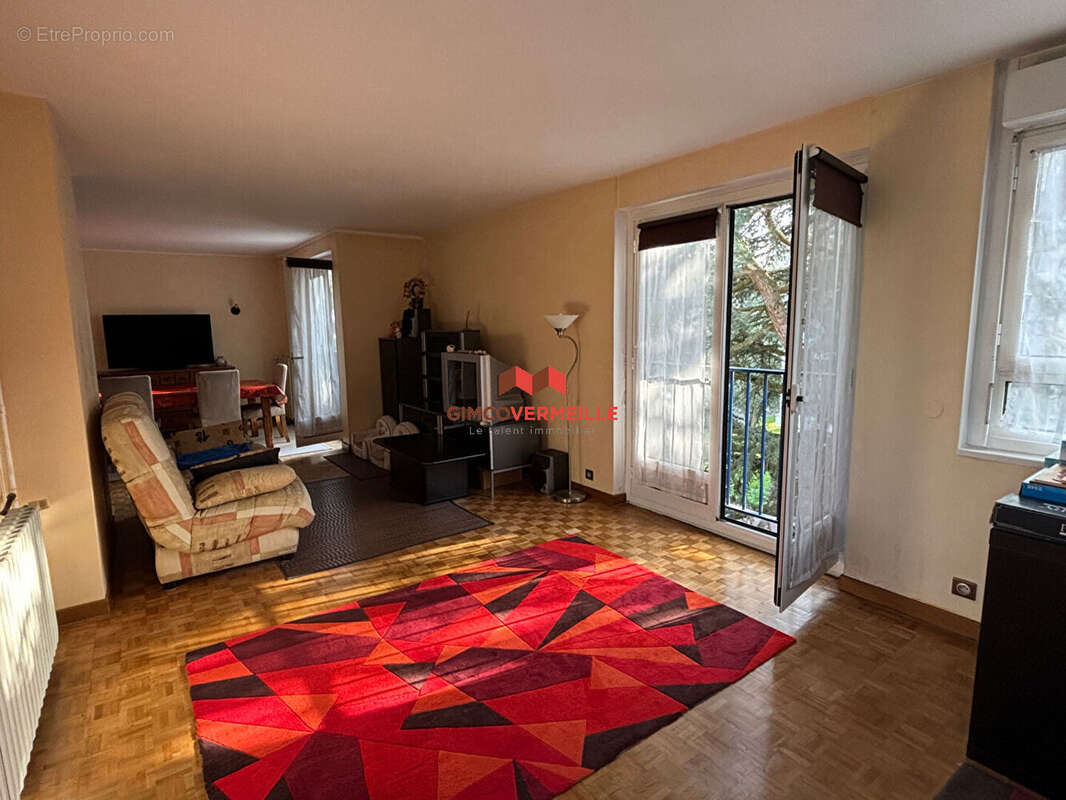 Appartement à LOUVECIENNES