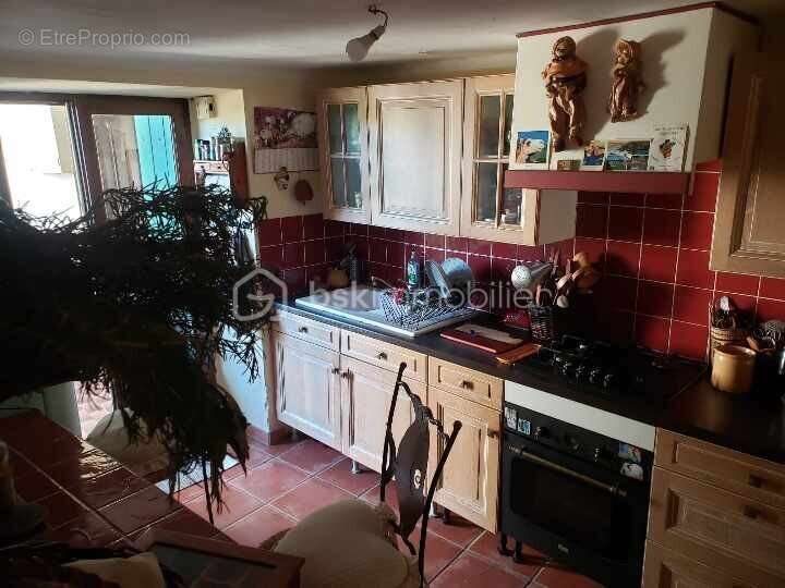 Maison à VEZENOBRES